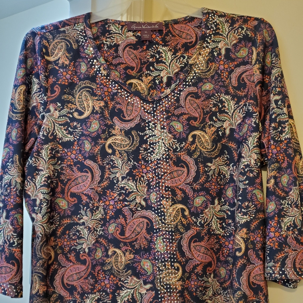 Women's blouse